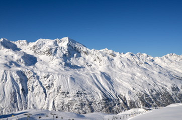 Fototapeta premium Alpine ski resort in Sölden in Otztal Alps, Tirol, Austria 