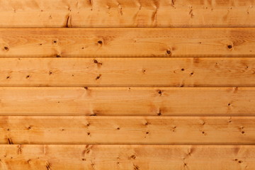 Holzwand aus Profilholz 
