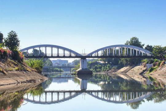 ratchadapisek bridge