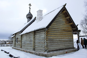 деревянная старая церковь в старой ладоге © leeeto