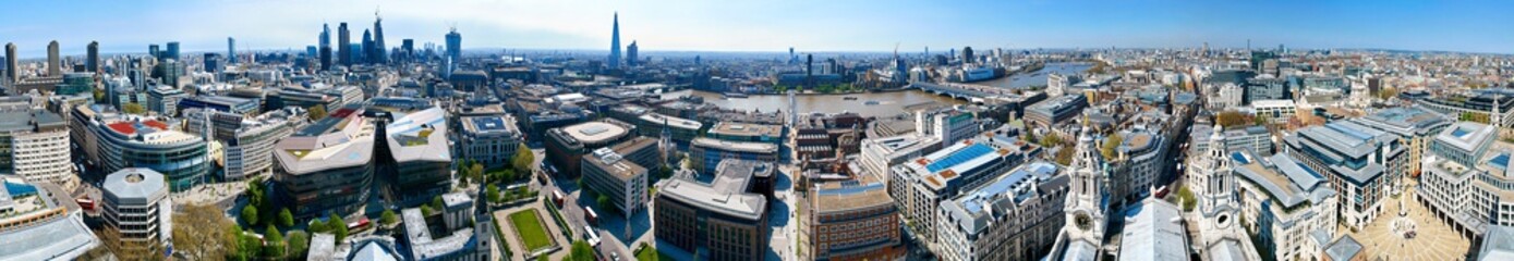 Fototapeta na wymiar London 360 panoramic view from St. Pauls