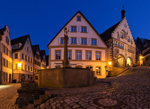 Fl&ouml;&szlig;erstadt Schiltach zu blauen Stunde