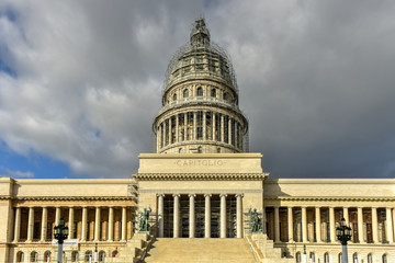 Obraz premium National Capital Building - Havana, Cuba