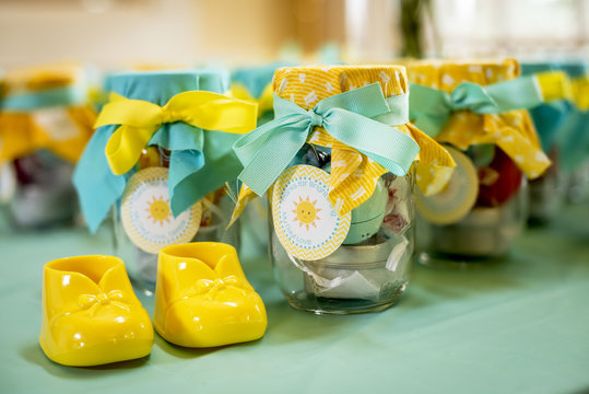 Baby shower decorations to help celebrate