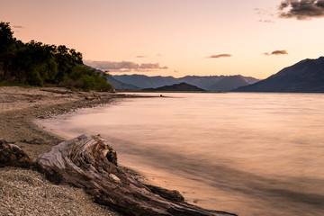 Head of the lake New Zealand sunset