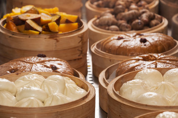 dim sum in bamboo steamer