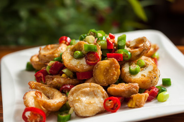 stir-fry boiled egg with pepper