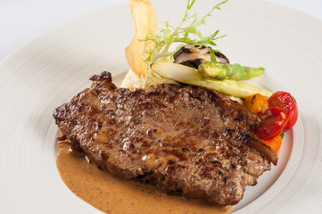 sirloin steak with vegetable salad