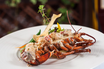 Baked lobster with cheese
