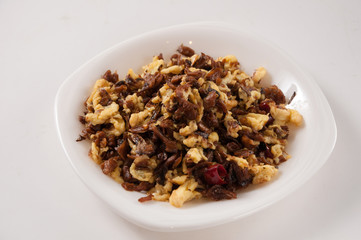 Semi-rotted vegetables scrambled eggs