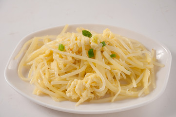 Scrambled egg with shredded potatoes