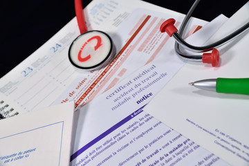 accidents du travail et assurance maladie