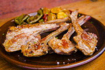 Grilled gourmet lamb cutlets