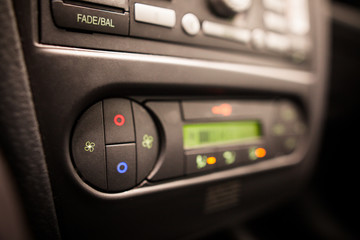 Car air conditioning panel