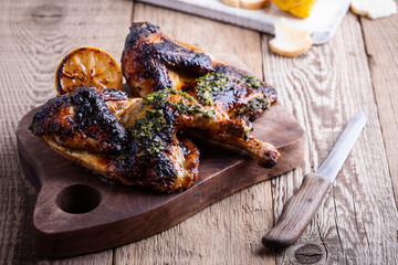 Homemade barbecued chicken with pesto sauce