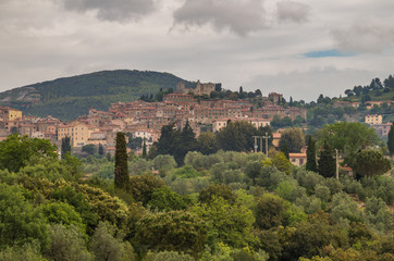 Fototapeta na wymiar Campiglia is a beautiful medieval town that sits on a hill overlooking the surrounding region of Tuscany 