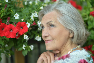 Naklejka premium Beautiful happy elderly woman