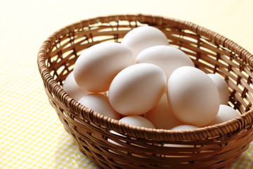 たまご　Hen's egg