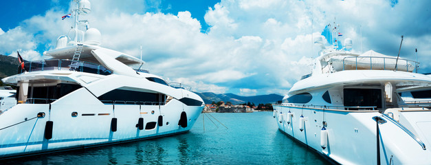Beautiful, luxury yachts. Traveling, yachting, sailing concept. - obrazy, fototapety, plakaty