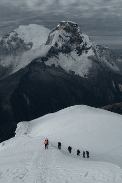 climbers approach Pisco summit