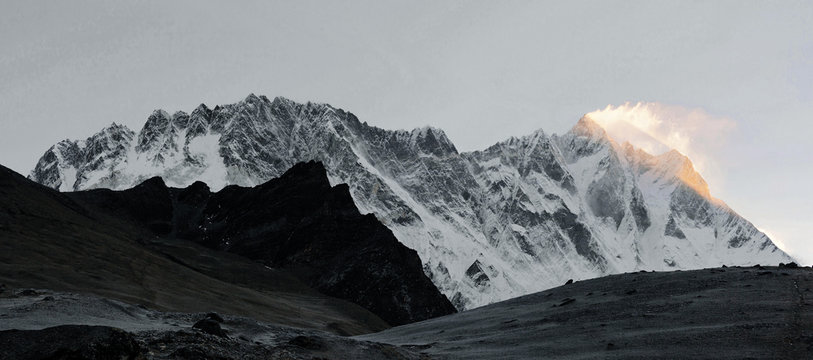 Fototapeta A panorama of the wall Nuptse-Lhotse early in the morning - Everest region, Nepal