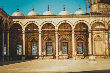 Obraz premium old mosque building at cairo, egypt
