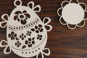 Easter egg with flowers