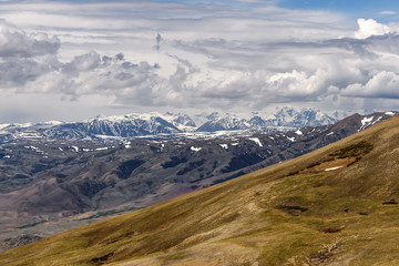 Obraz premium mountains valley aerial view clouds