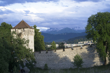 Fototapeta na wymiar View of the Musegg Wall in Lucerne , Switzerland