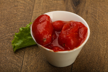 Peeled tomatoes