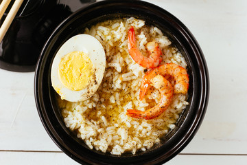 Rice with shrimps and hard-boiled egg