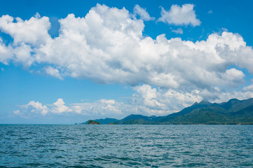 Fototapeta na wymiar Mountain of island in Thailand