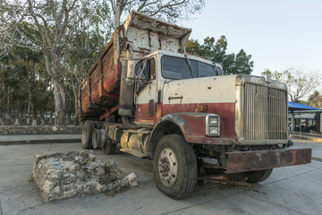 LKW, Schrottkarre