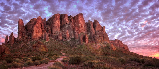 Lost Dutchman State Park - Superstition Mountains at Sunset - obrazy, fototapety, plakaty