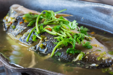 fish steamed with lemon