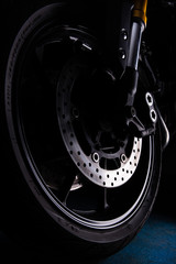 motorcycle wheel - 140687432