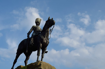 Fototapeta na wymiar War Monument at Edinburgh.
