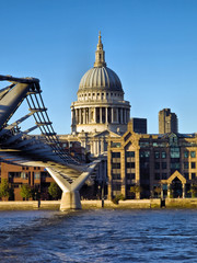 Fototapeta na wymiar London - St Paul's and the Millenium Bridge