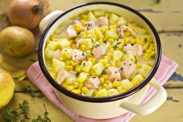 Salmon sweet corn chowder