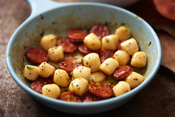 Scallops chorizo pan