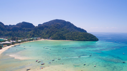 Obraz premium Aerial drone photo of iconic tropical beach and coastline of Phi Phi island, Thailand
