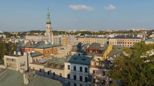 Poland, Lublin Voivodeship, Zamosc, Elevated view of the Old Town with City Hall
