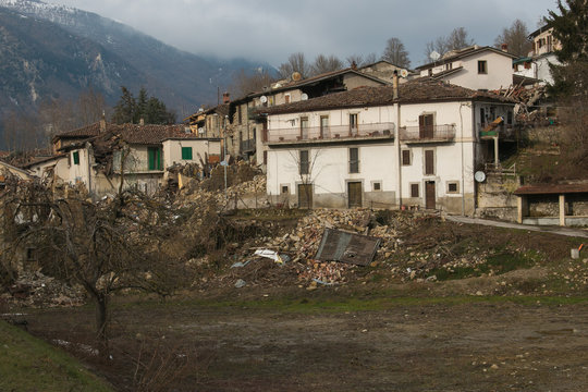 Zona rossa nel centro storico di Accumoli distrutto dal terremoto