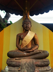 Buddha statue