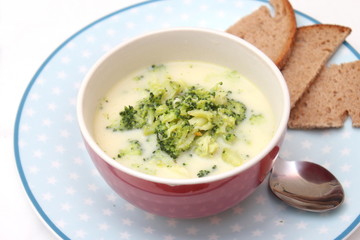 Broccolisuppe