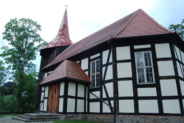 Cieszyno, Kosciol parafialny.