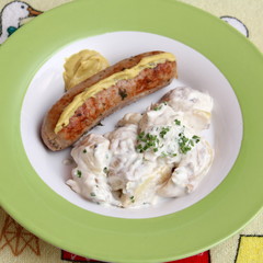 Bratwürste mit Kartoffelsalat