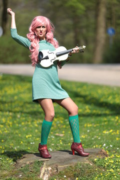 Girl with a violine