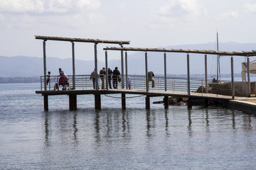 CAGLIARI: Linee e riflessi sul mare calmo del porto turistico di Marina Piccola - Sardegna