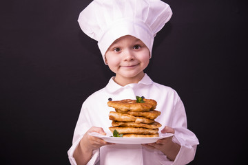  chef cooked pita bread with meat